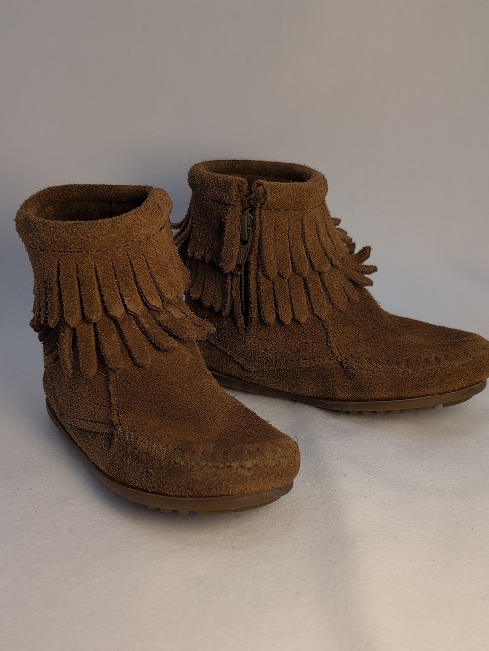 Minnetonka toddler Size 7 Brown Suede Fringe Ankle Boots